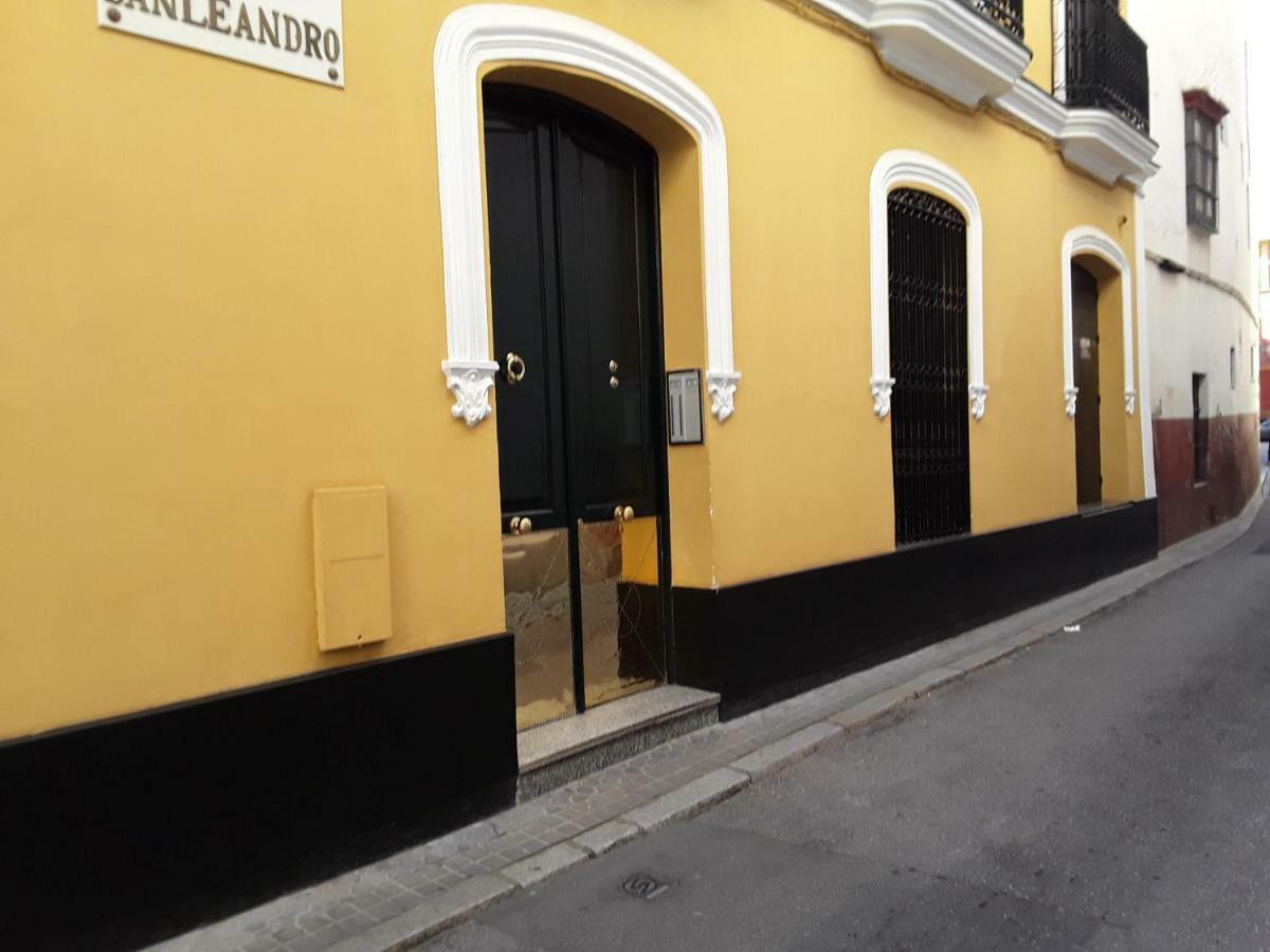 Junto A Casa Pilatos Apartment Seville Exterior photo